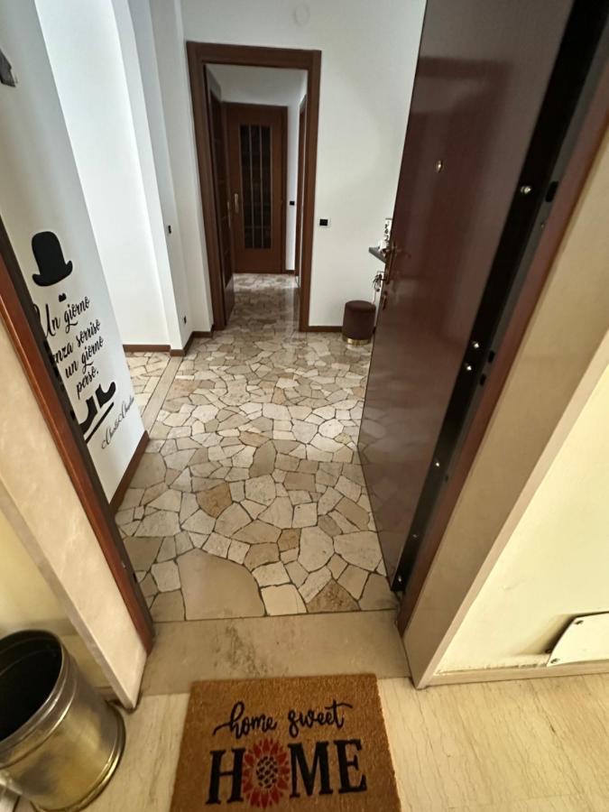 Orchidea Apartment Lecco Dış mekan fotoğraf